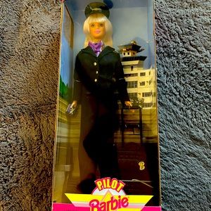 BARBIE Mattel 1999 BLONDE PILOT